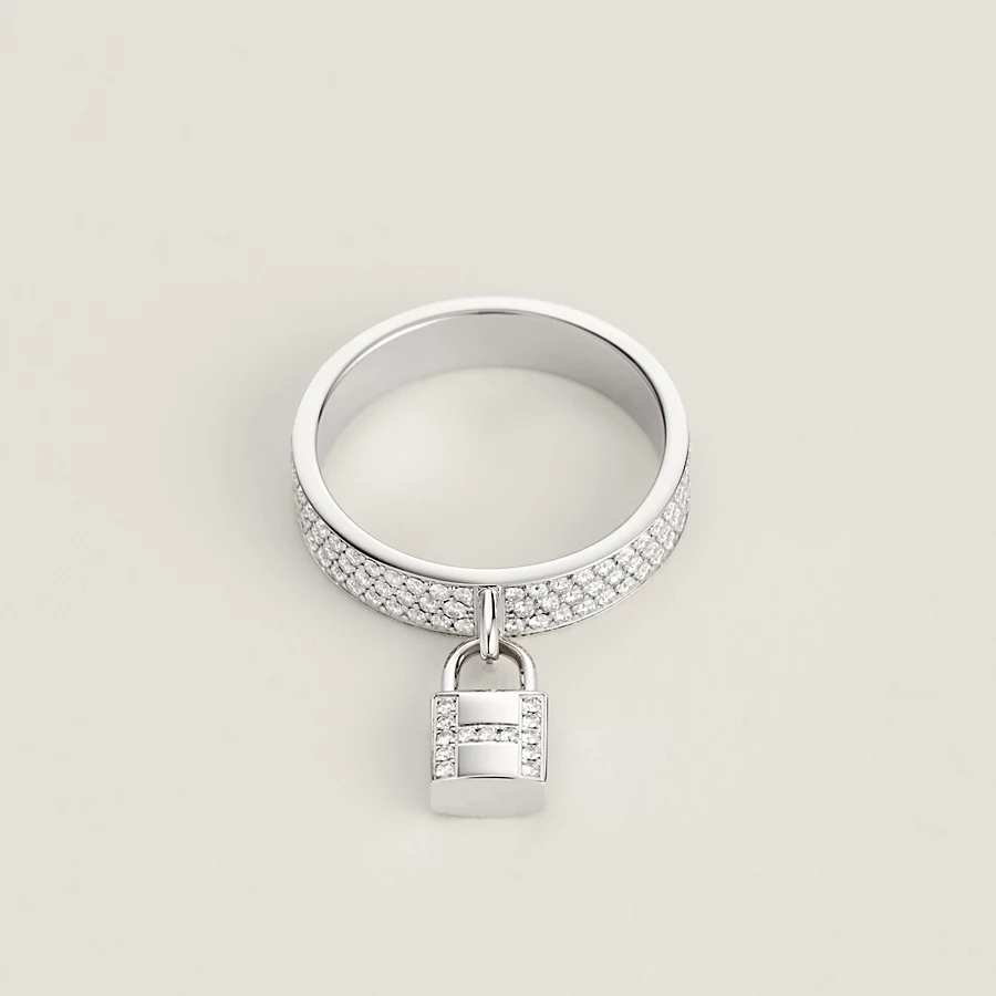 Replicate Kelly Cadenas ring, medium model(1:1 replica)