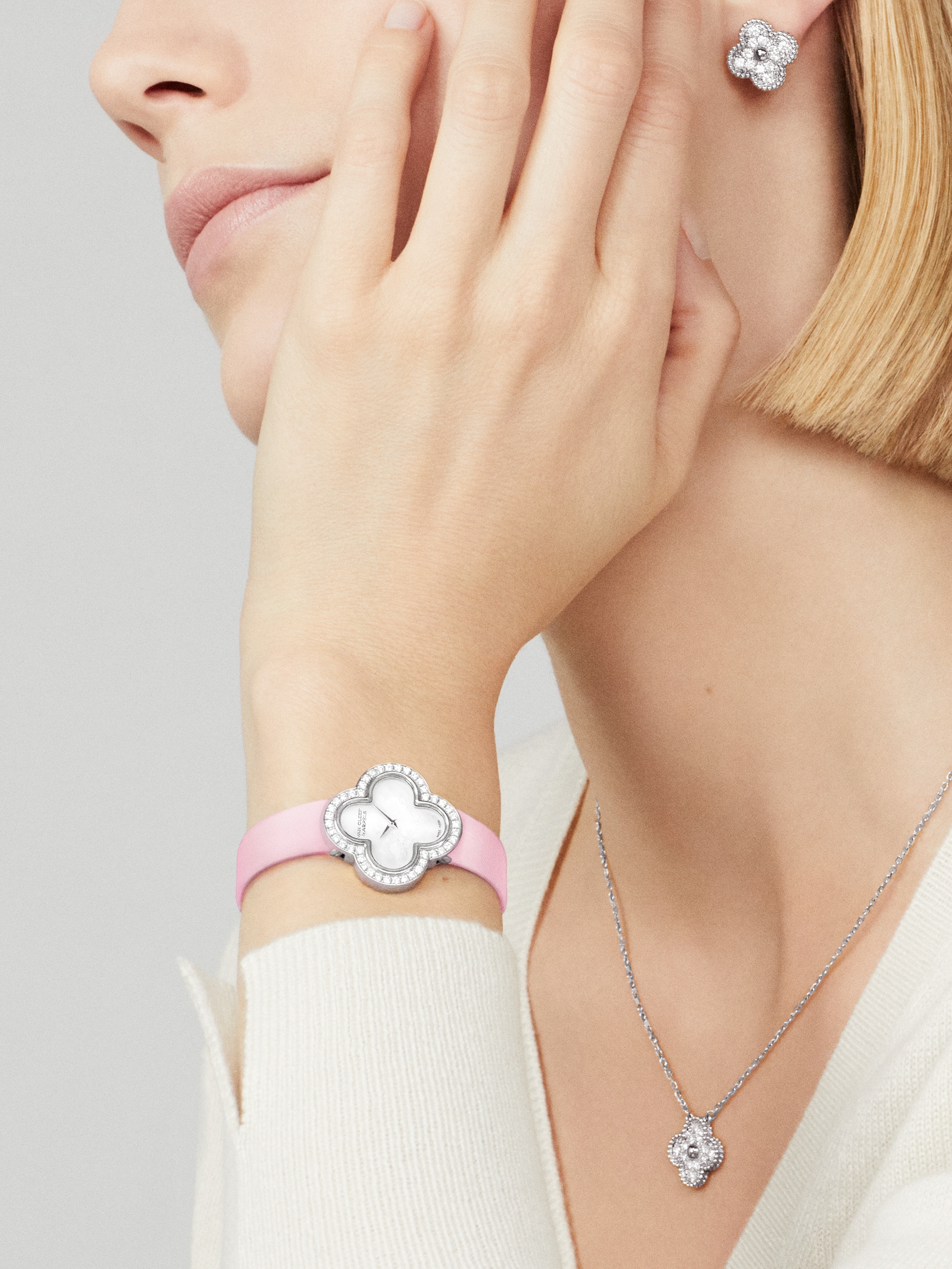 Replicate Vintage Alhambra pendant(1:1 replica)