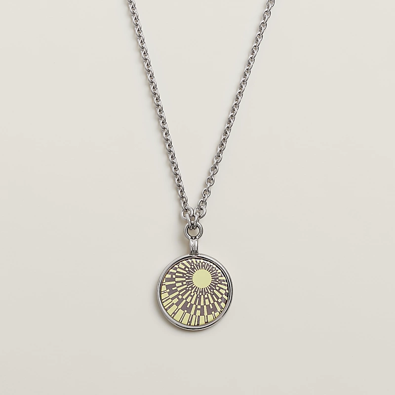 Replicate Medaille OP H necklace, small model(1:1 replica)