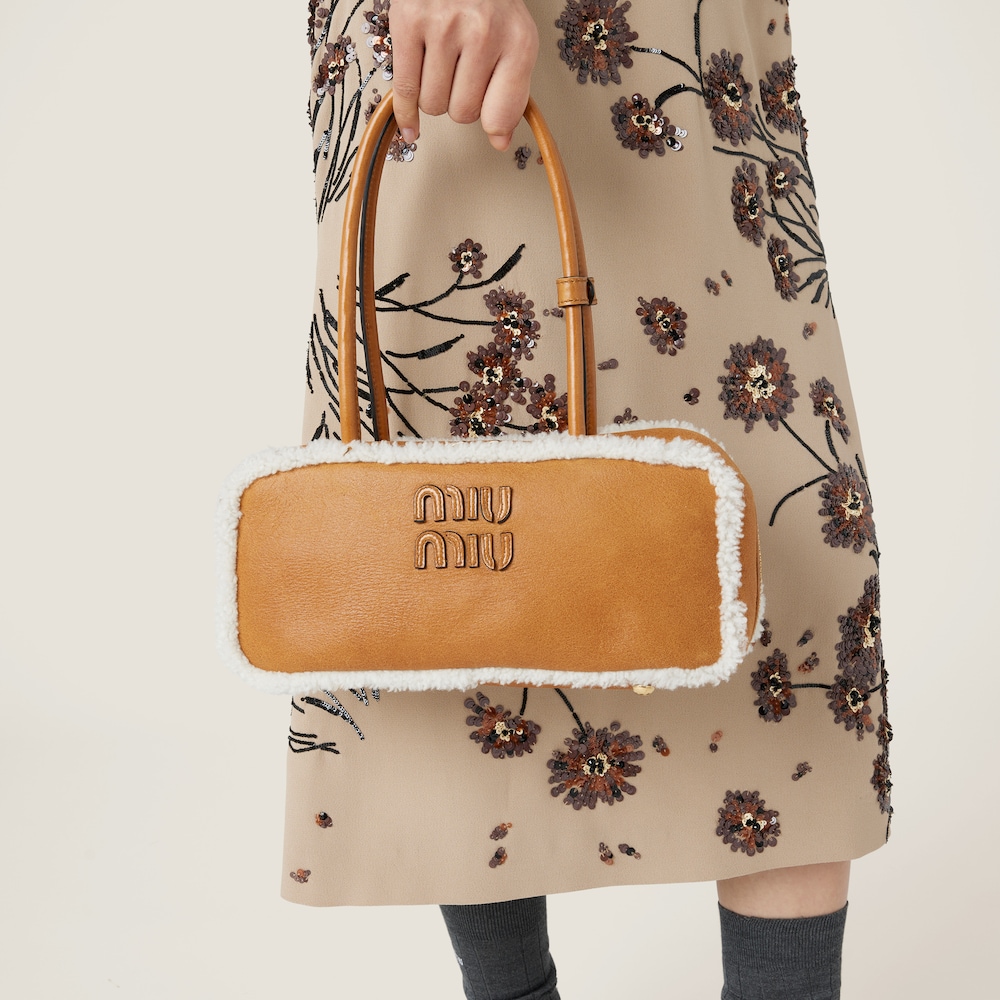 Replicate Beau shearling top-handle bag(1:1 replica)