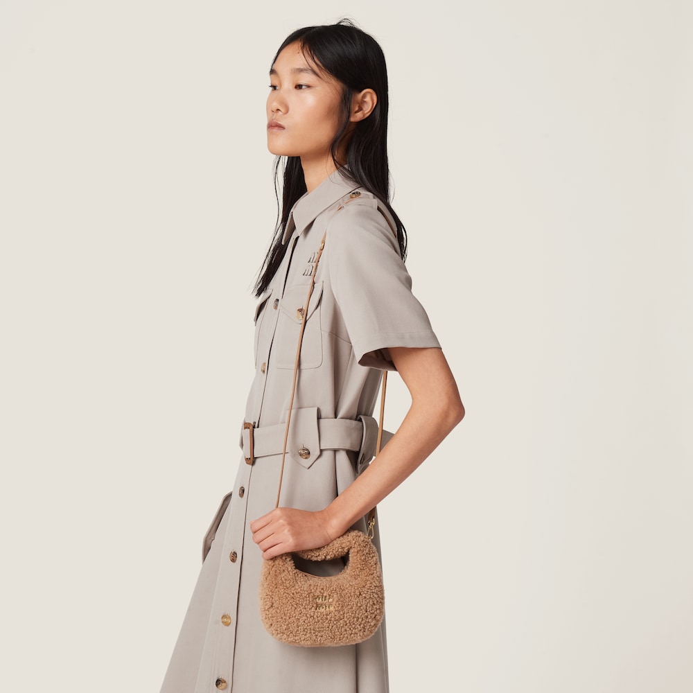 Replicate Wander shearling hobo bag with leather details(1:1 replica)