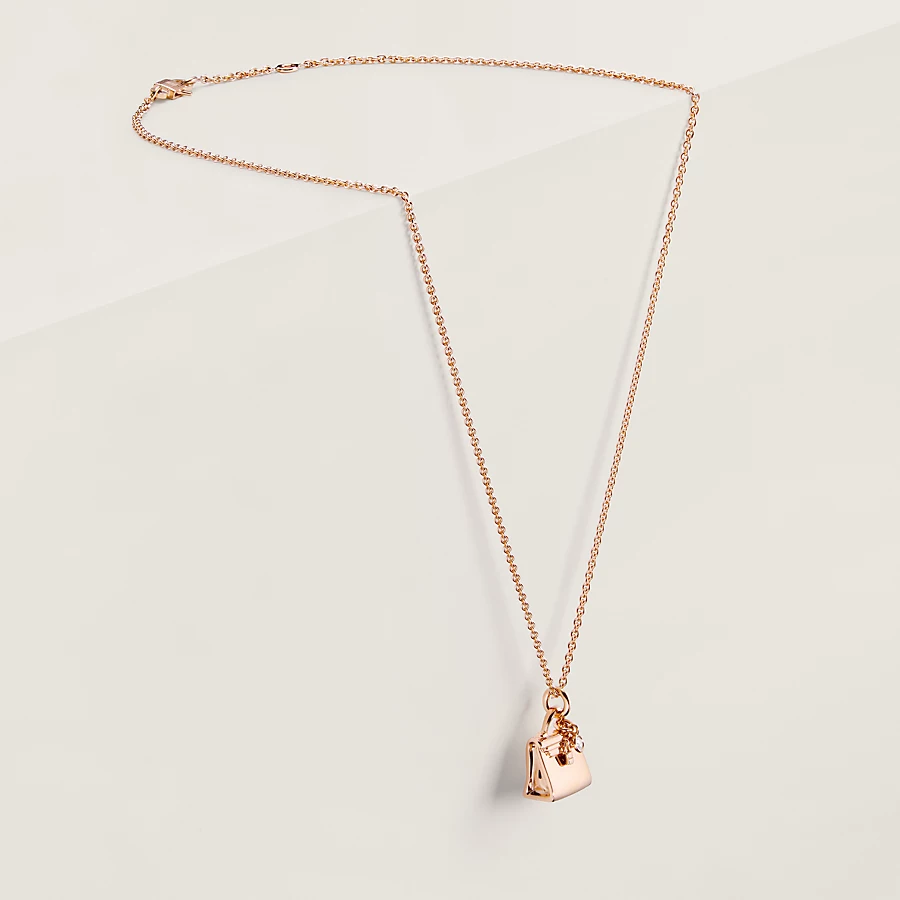 Replicate Amulettes Kelly pendant(1:1 replica)