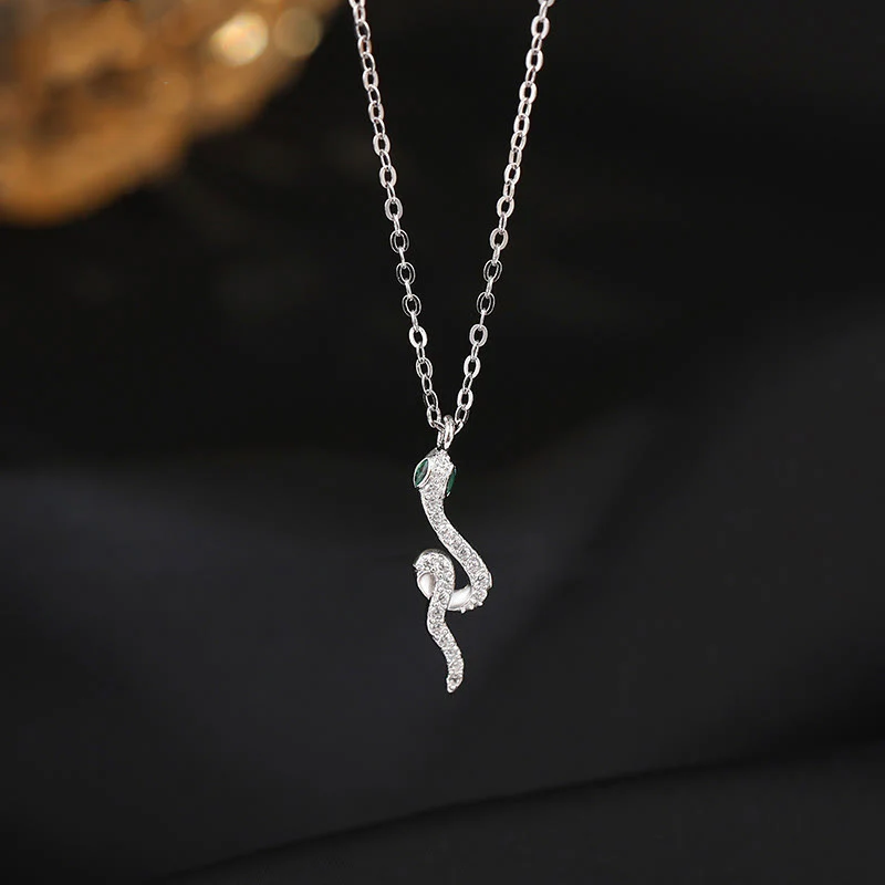 Mocoer 925 Sterling Silver Year Of The Snake Green-eyed Snake Blessing Necklace Pendant - Mocoer