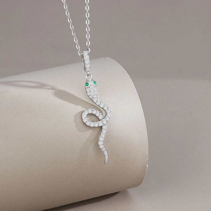 Mocoer 925 Sterling Silver Year Of The Snake Green-eyed Snake Blessing Protection Necklace Pendant - Mocoer