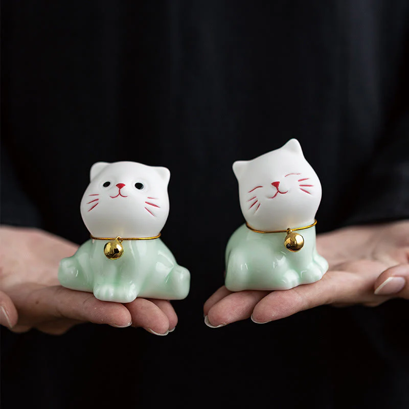 Mocoer Mini Lucky Cute Cat Light Green White Ceramic Figurine Decoration - Mocoer