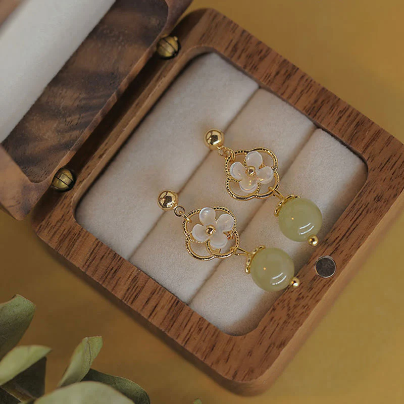Mocoer Tridacna Stone Flower Jade Bead Blessing Drop Earrings - Mocoer