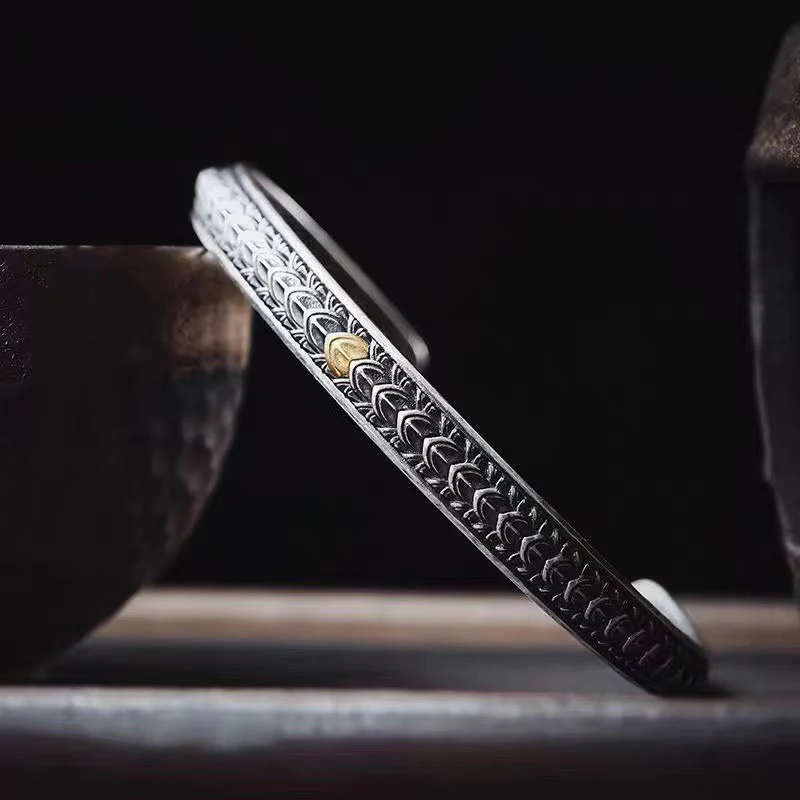Mocoer Vintage Dragon Scales Pattern Luck Wealth Cuff Bracelet Bangle - Mocoer