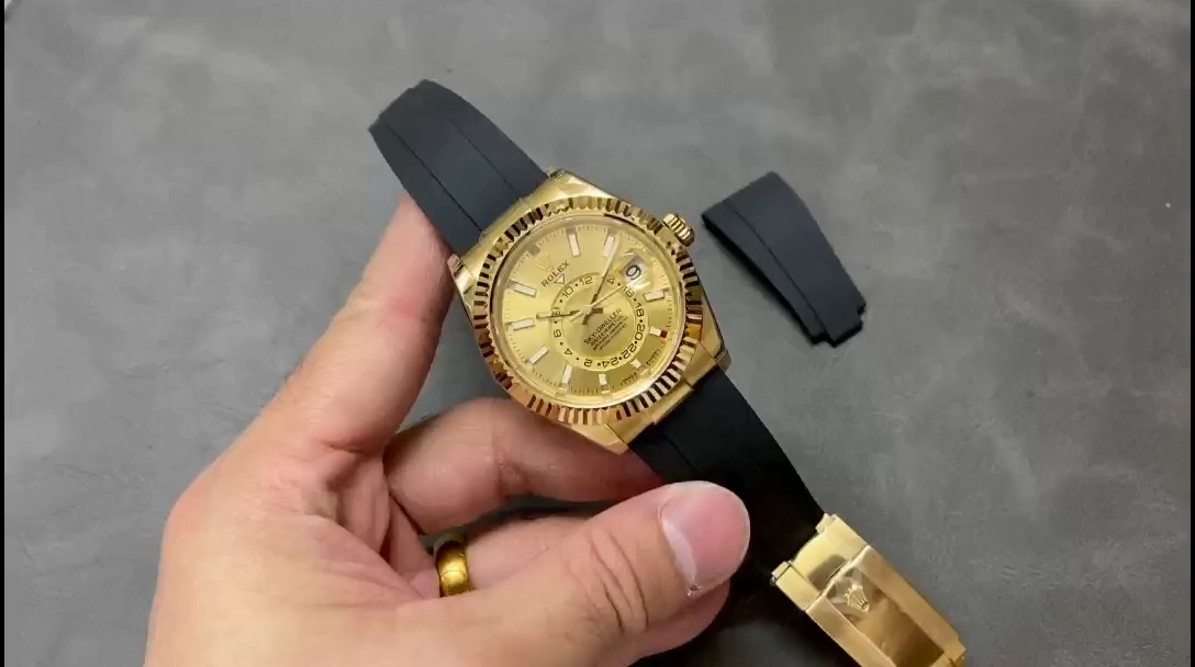 Rolex Sky Dweller 326238 42MM