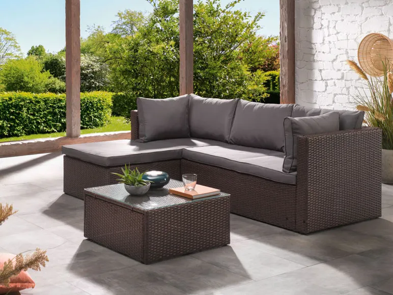Loungeecke mit Tisch, braun