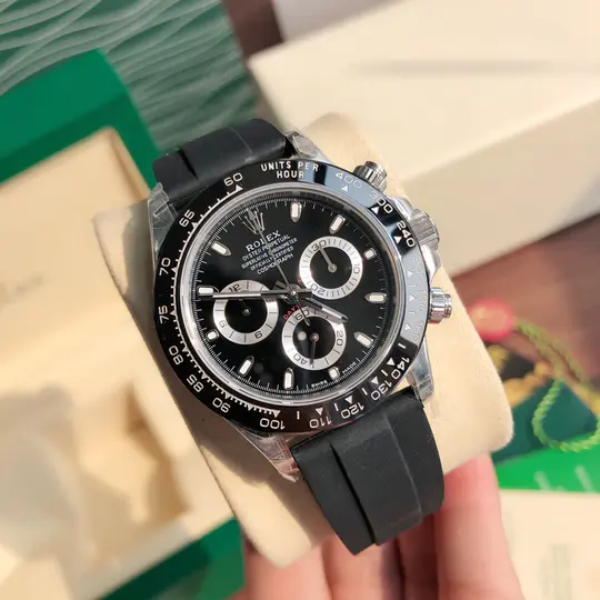Cosmograph Daytona M116500lN Black Dial Oysterflex 40mm Watch - DiscoversMarket