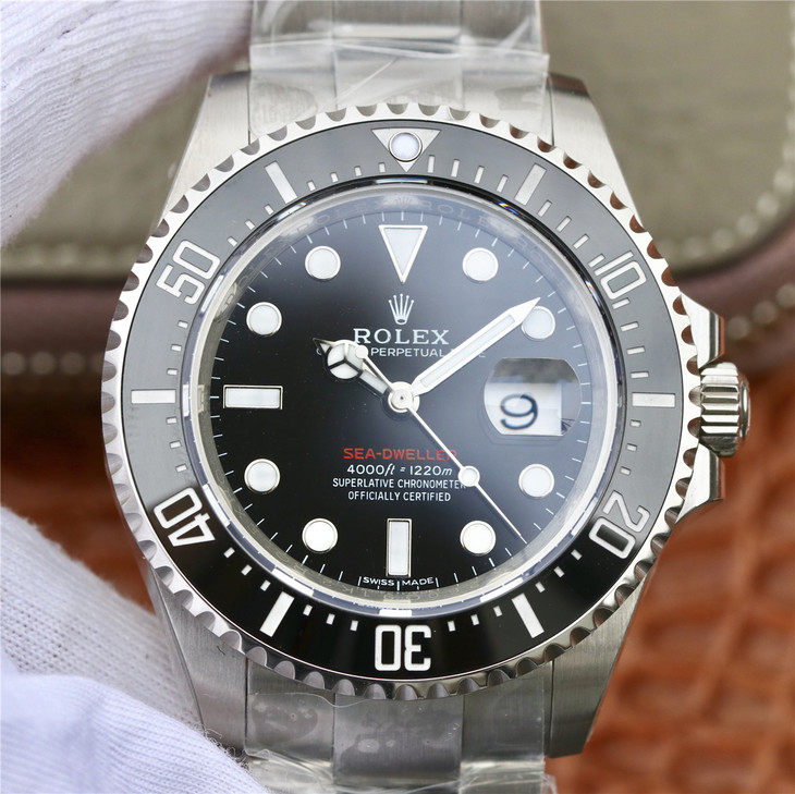 R0lex Perpetual Submariner Black Dial 43mm - DiscoversMarket