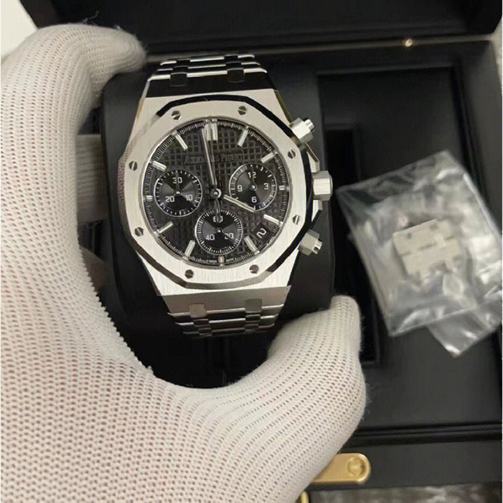 Aude Pig*et ROYAL OAK SELFWINDING CHRONOGRAPH Ref. 26240ST.OO.1320ST.02 - DiscoversMarket