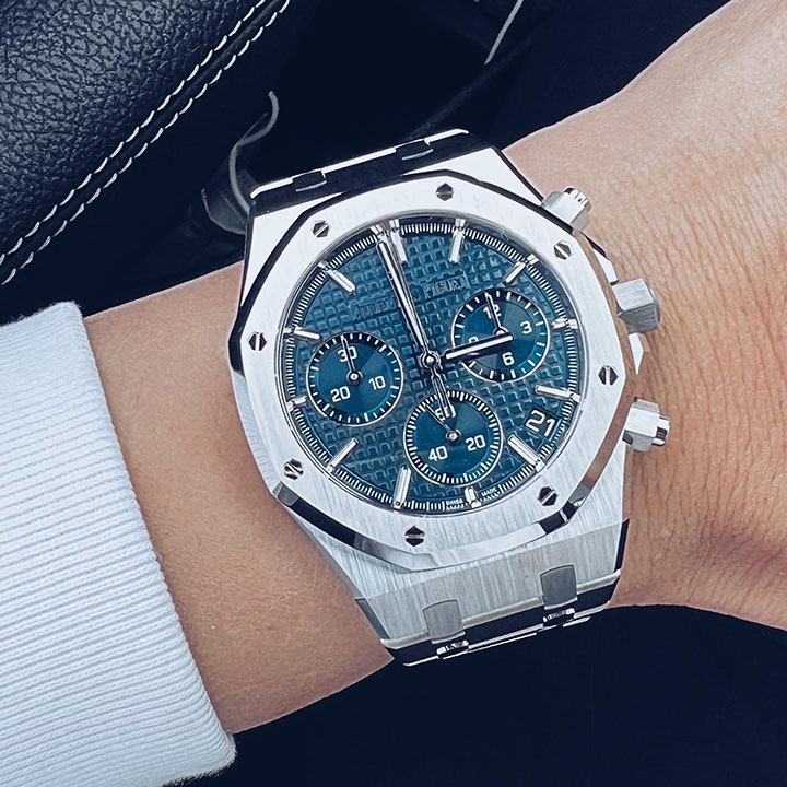 Aude Pig*et ROYAL OAK SELFWINDING CHRONOGRAPH Ref. 26240ST.OO.1320ST.01 - DiscoversMarket