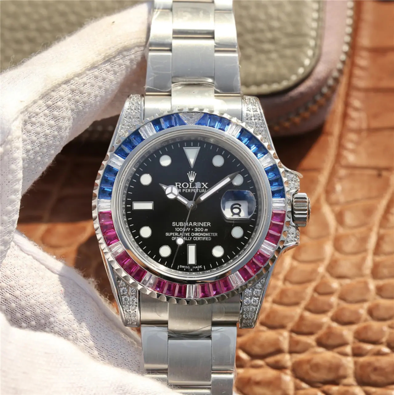 R0lex SUBMARINER SILVER BLUE / RED DIAMOND 40MM - DiscoversMarket