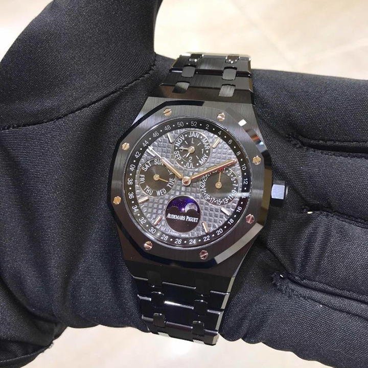 Audemars Piguet ROYAL OAK PERPETUAL CALENDAR Ref. 26579CE.OO.1225CE.01-Version 5A - DiscoversMarket
