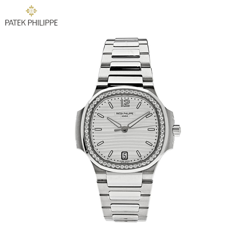 Patek Philippe Nautilus 7118/1200A-010 'Ladies' 35.2mm - DiscoversMarket