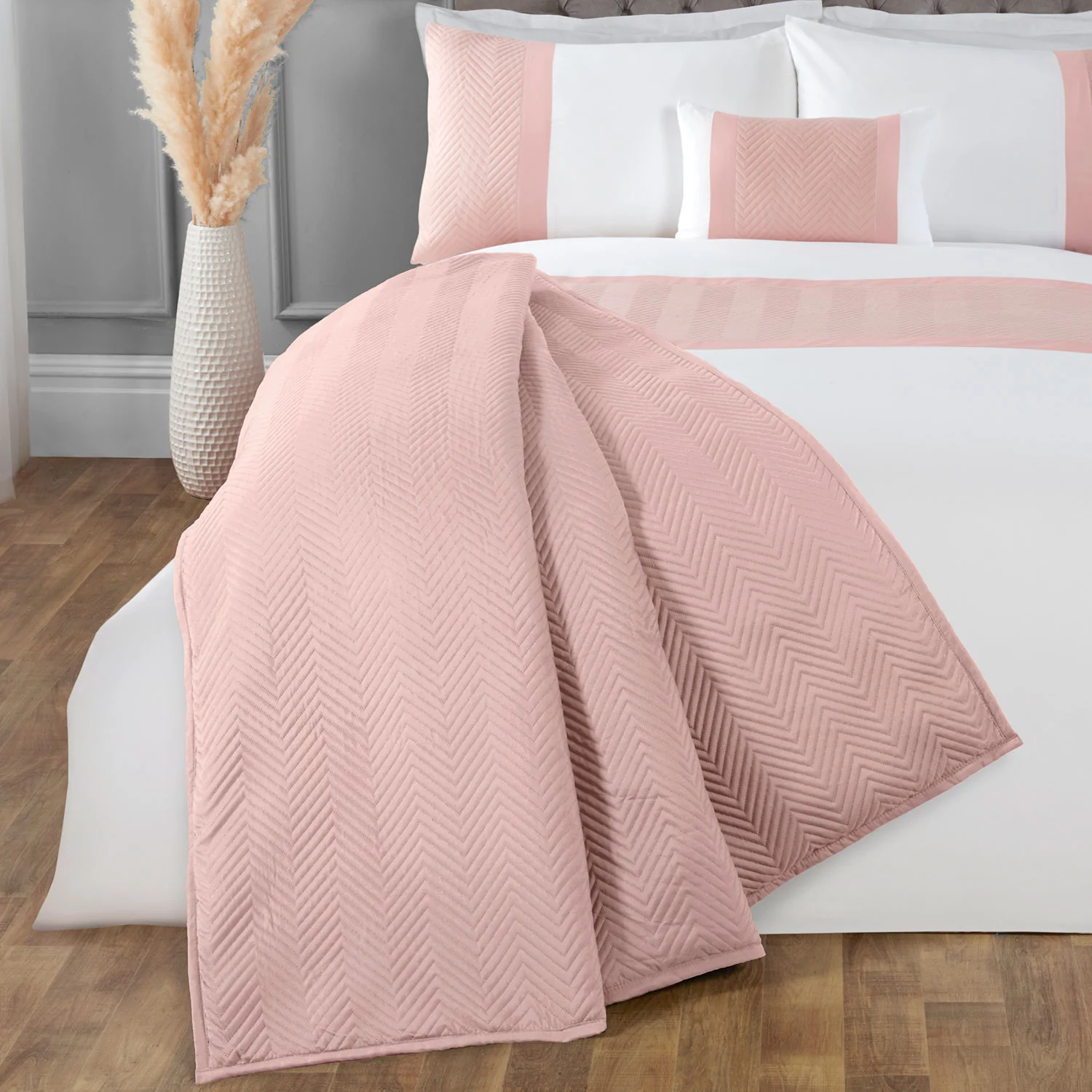 Eton Pink Pinsonic Velvet Throw (240cm x 160cm)