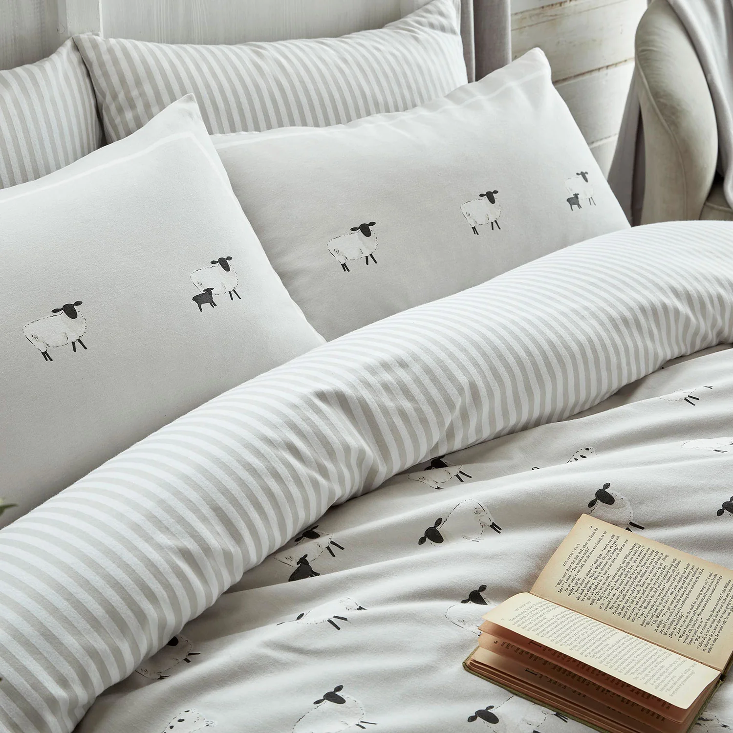 Sophie Allport Sheep Oatmeal Brushed Cotton Duvet Set