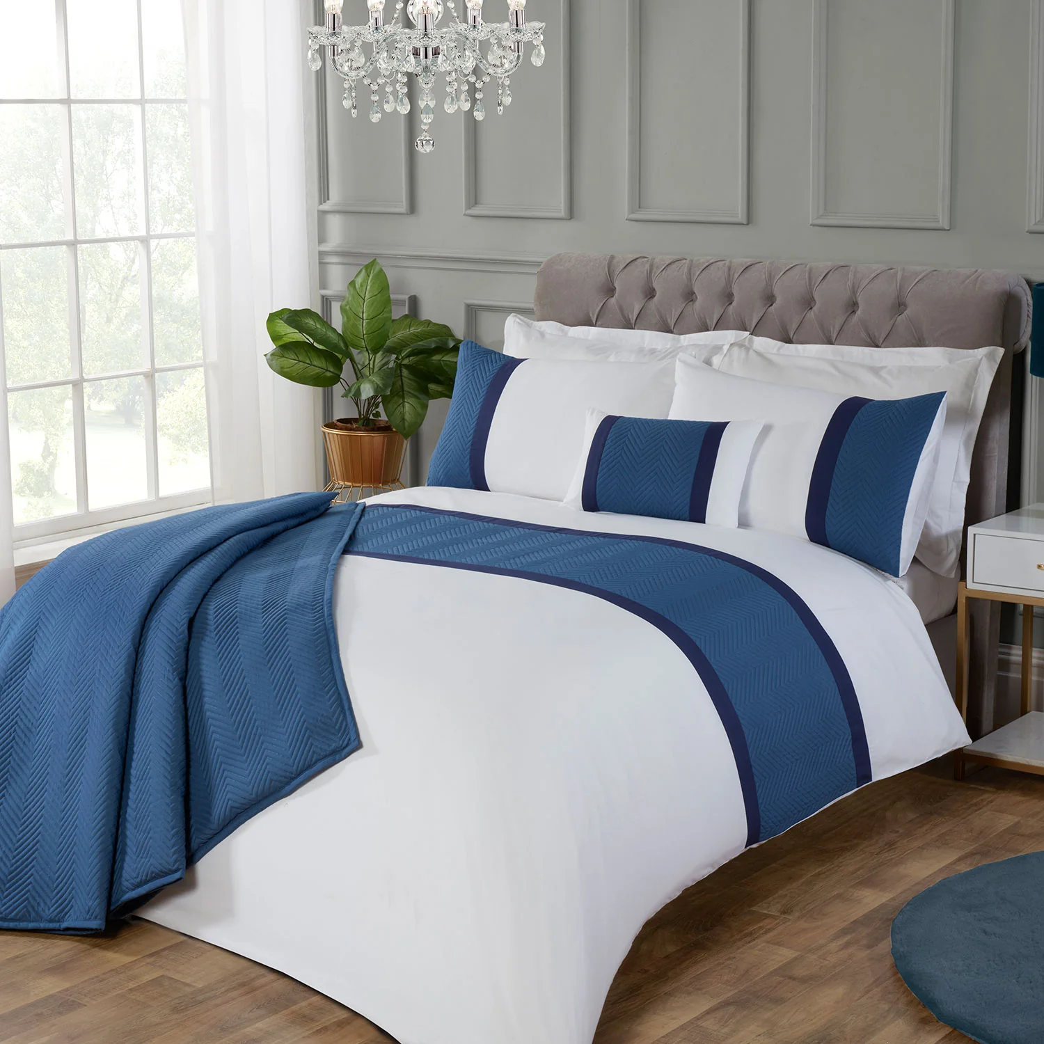 Eton Blue Pinsonic Velvet Throw (240cm x 160cm)