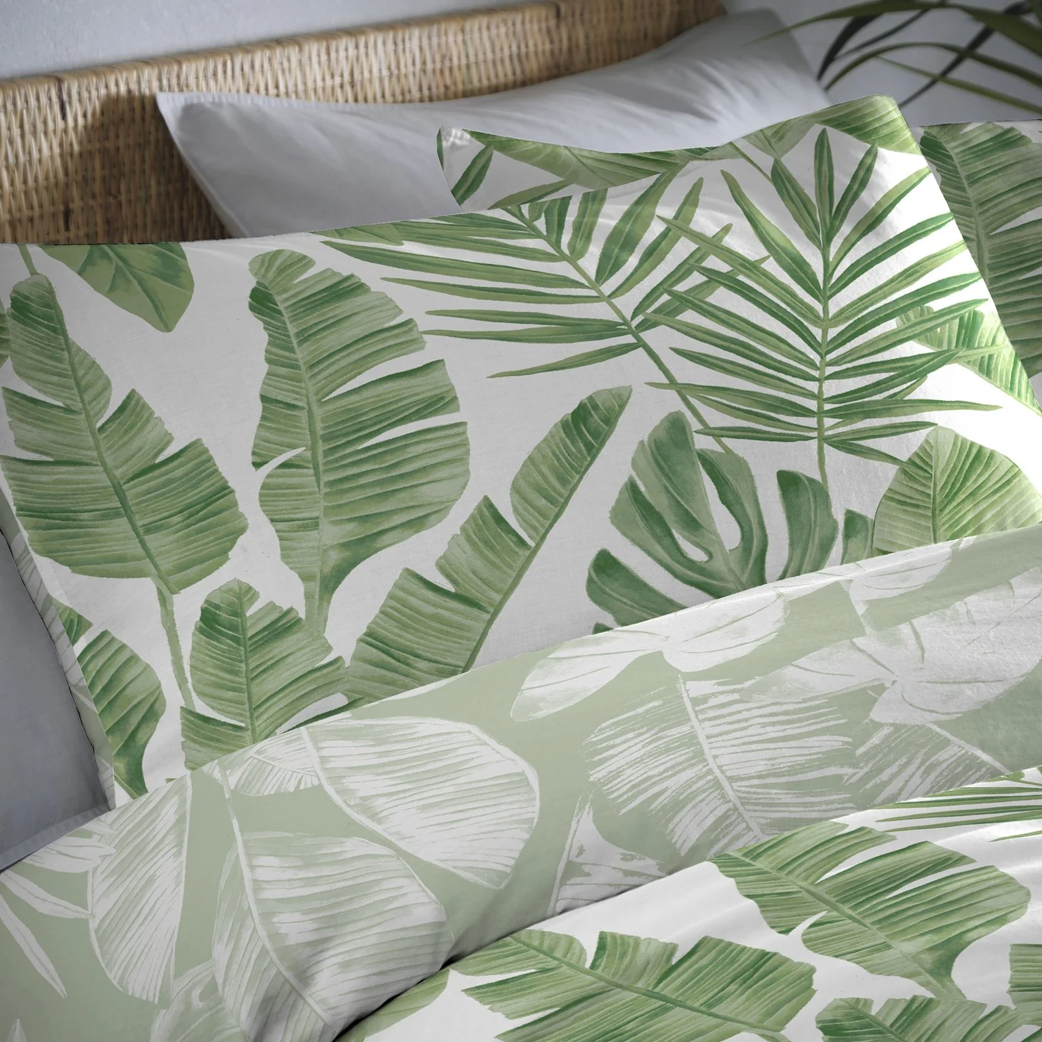 Tahiti Green Tropical Reversible Duvet Set