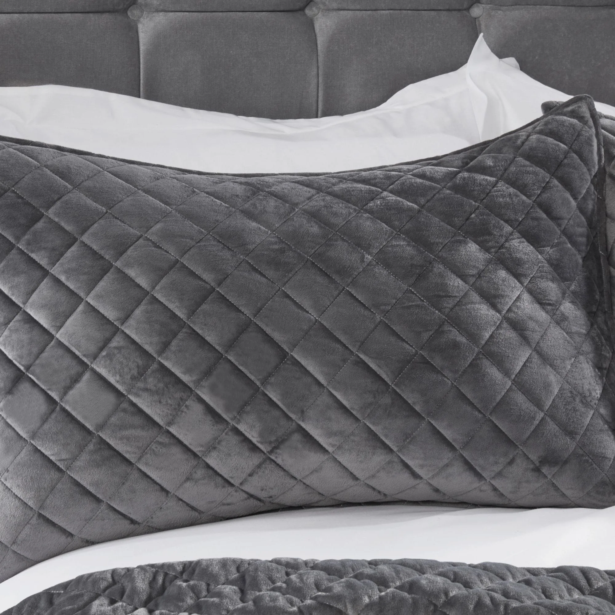 Regent Silver Quilted Soft Touch Velvet Bedspread Set
