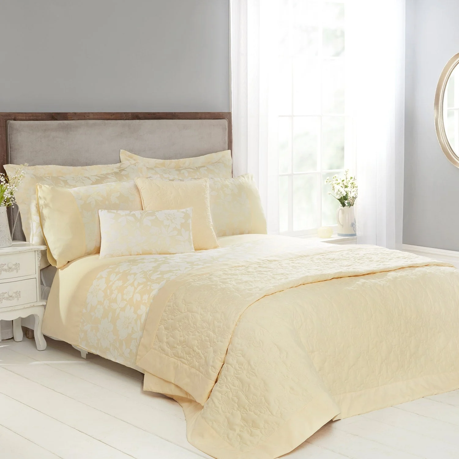 Lottie Lemon Luxury Cotton Rich Jacquard Duvet Cover