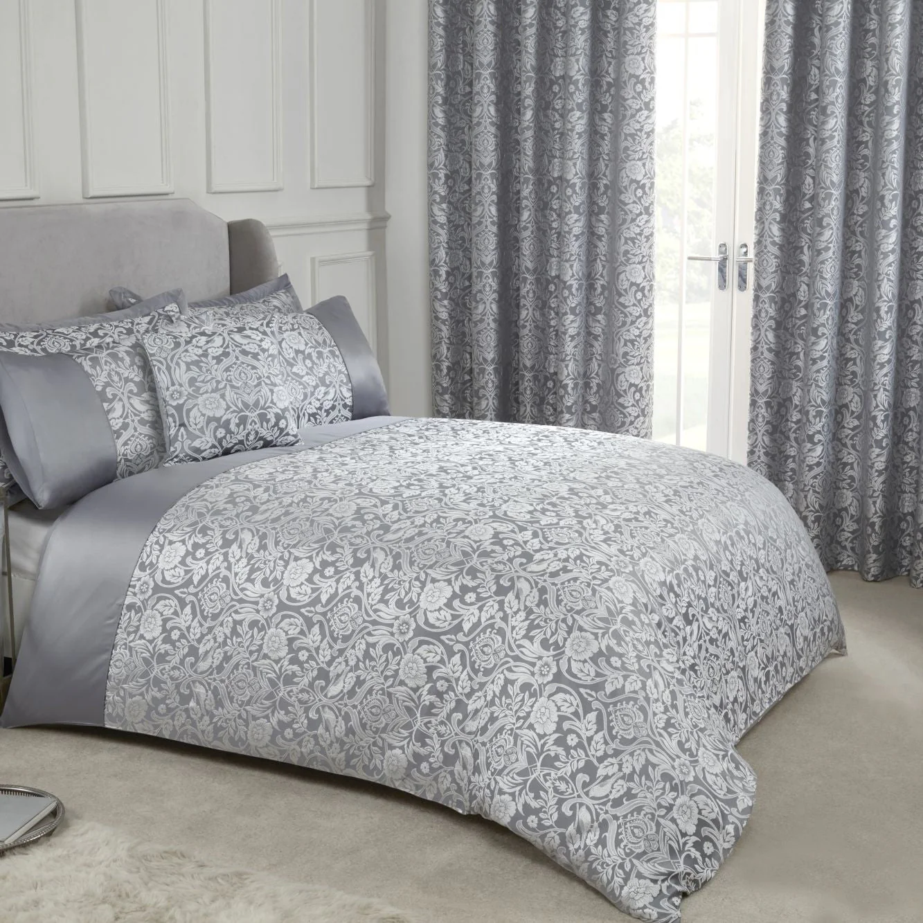 Eden Silver Embellished Jacquard Duvet Set