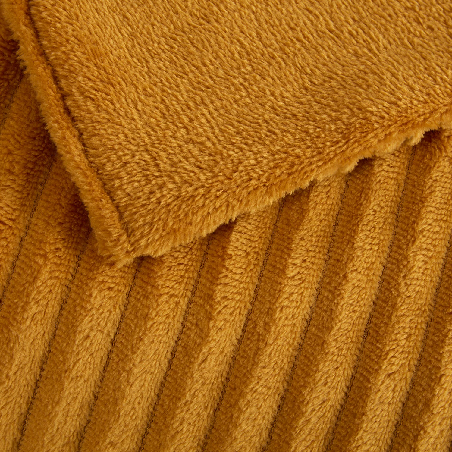Brooklyn Ochre Chunky Ribbed Fleece Throw (130cm x 180cm)