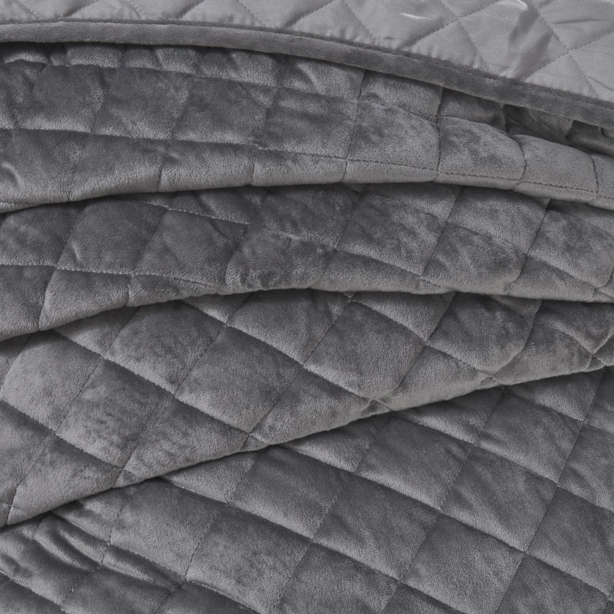 Regent Silver Quilted Soft Touch Velvet Bedspread Set
