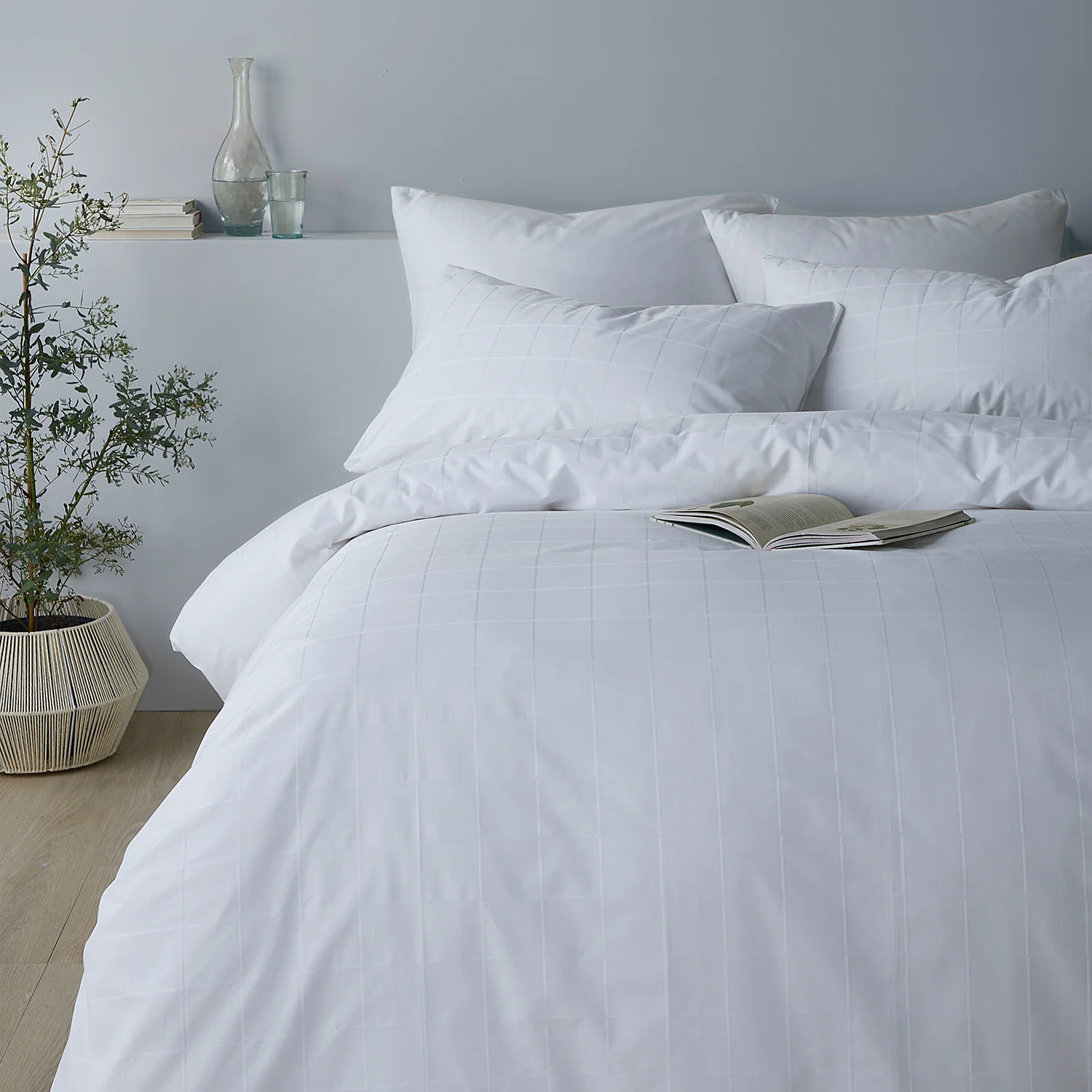 Luxe & Wilde Lorton Hotel White 100% Cotton Duvet Set