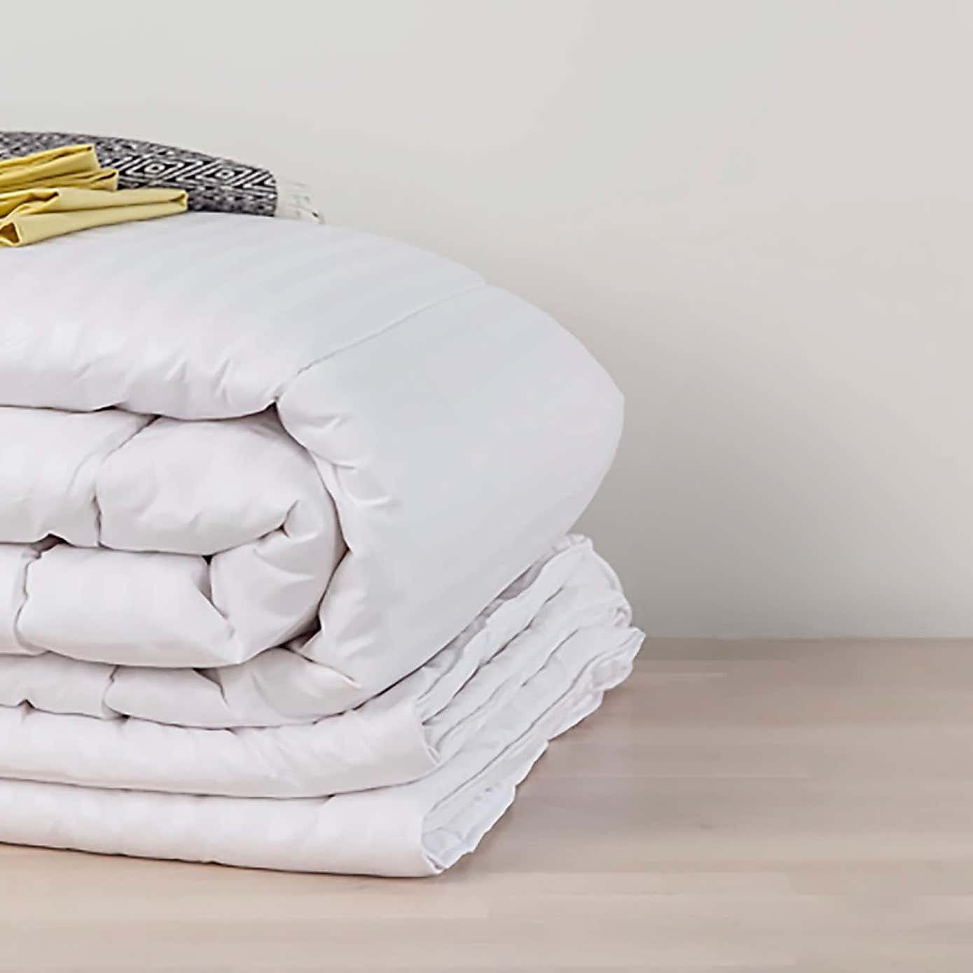 Snuggledown Scandinavian Hollowfibre 4.5 Tog Duvet and Pillow Set