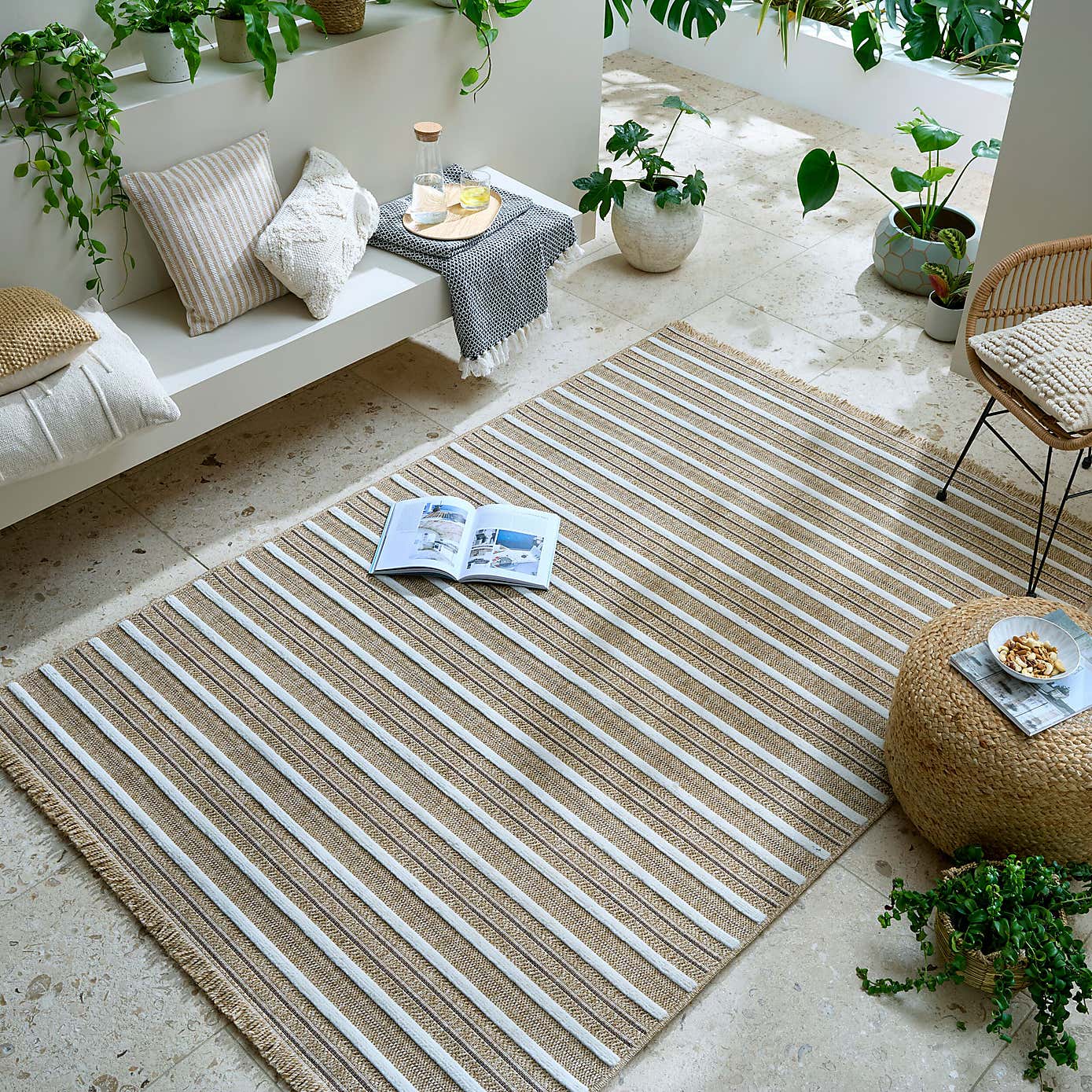 Kylo Striped Indoor Outdoor Rug