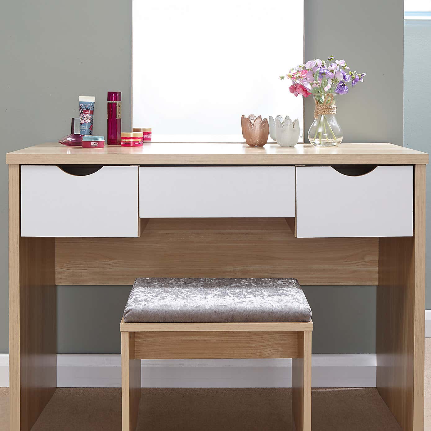 Elizabeth Dressing Table Stet