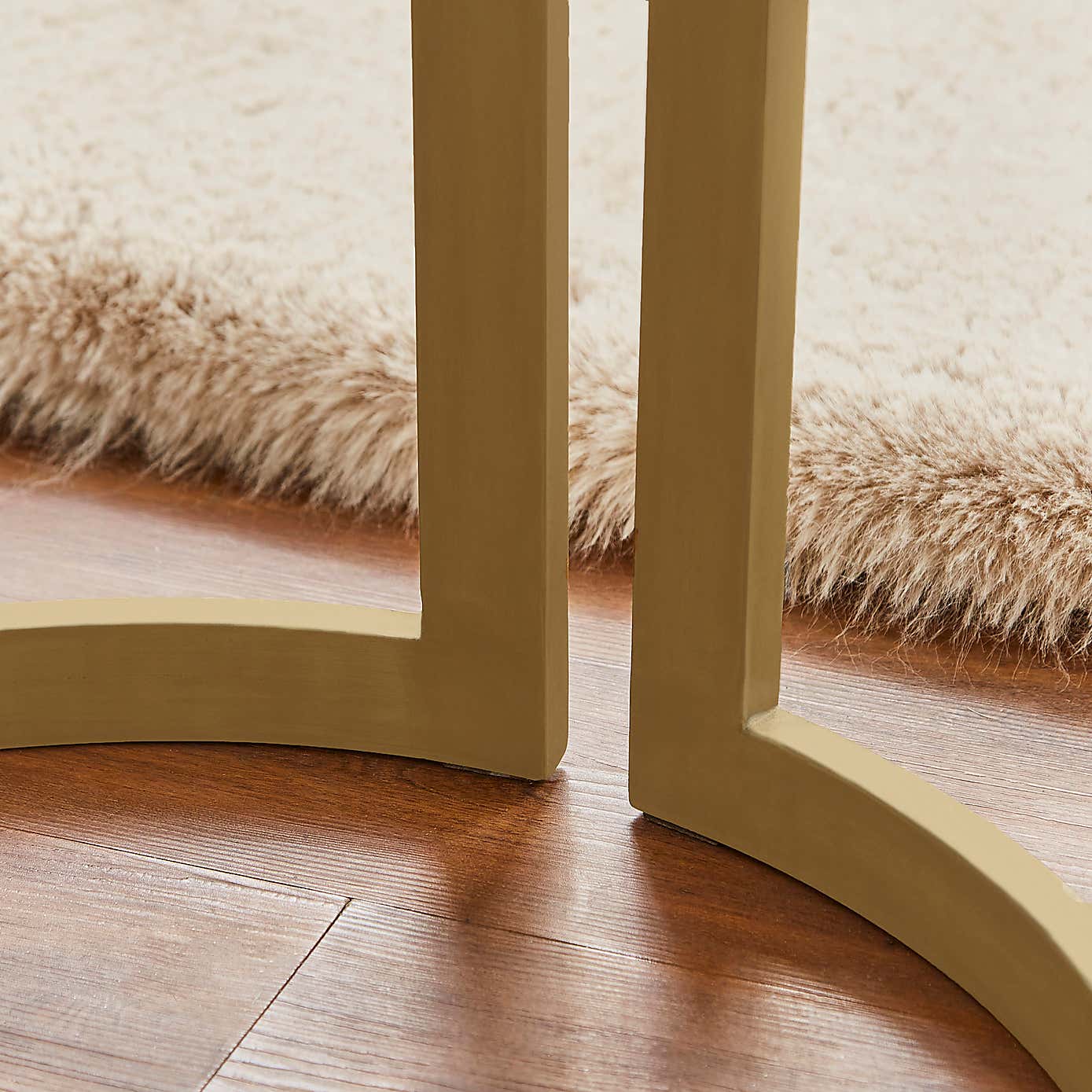 Sascha 4 Seater Round Dining Table, Marble