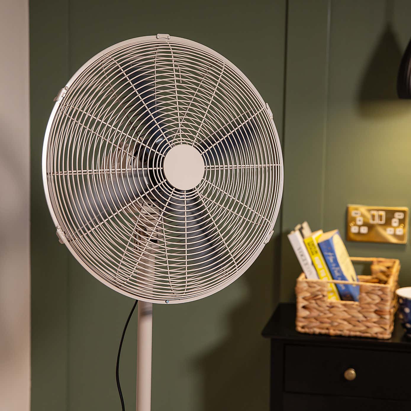 Russell Hobbs 16 Inch Pedestal Fan