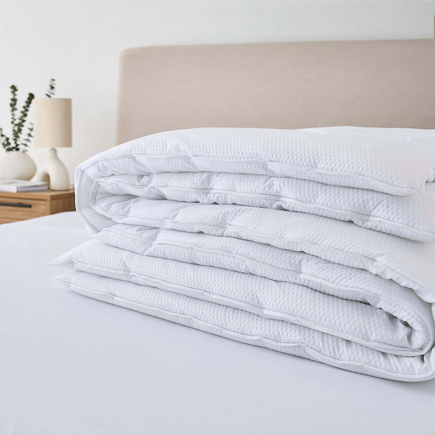 Fogarty Light & Lofty Warm Waffle 10.5 Tog Duvet