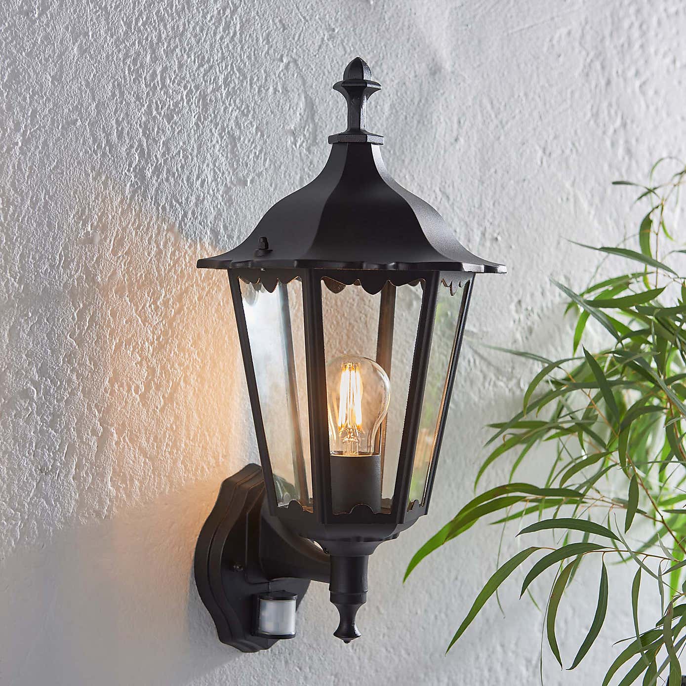Vogue Trenton Outdoor PIR Wall Light