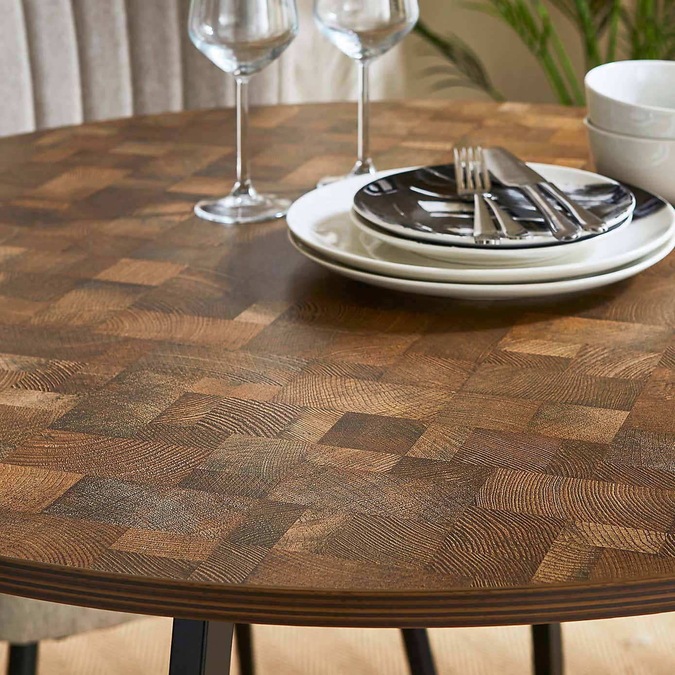 Brayden Round Dining Table