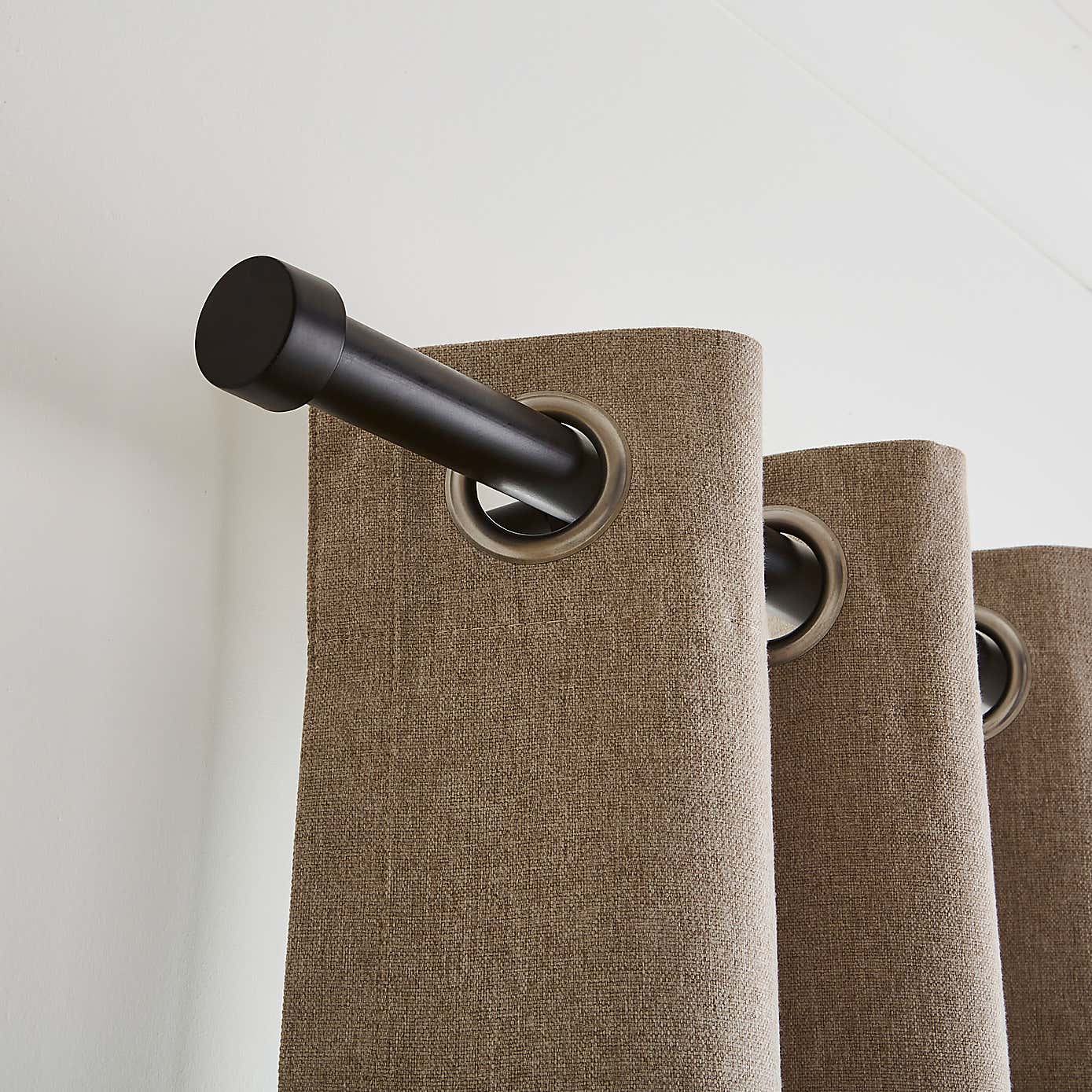 Trinity Metal Eyelet Curtain Pole