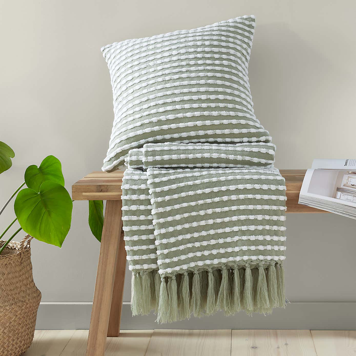 Catherine Lansfield Stab Stitch Throw 125cm x 150cm