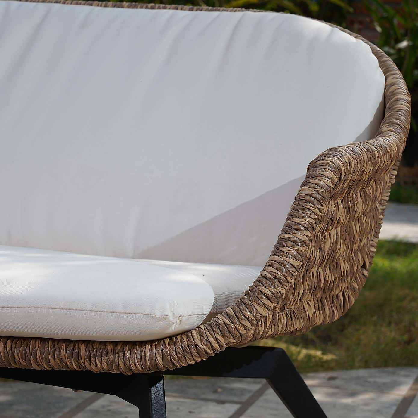 Hummingbird Lounge Set