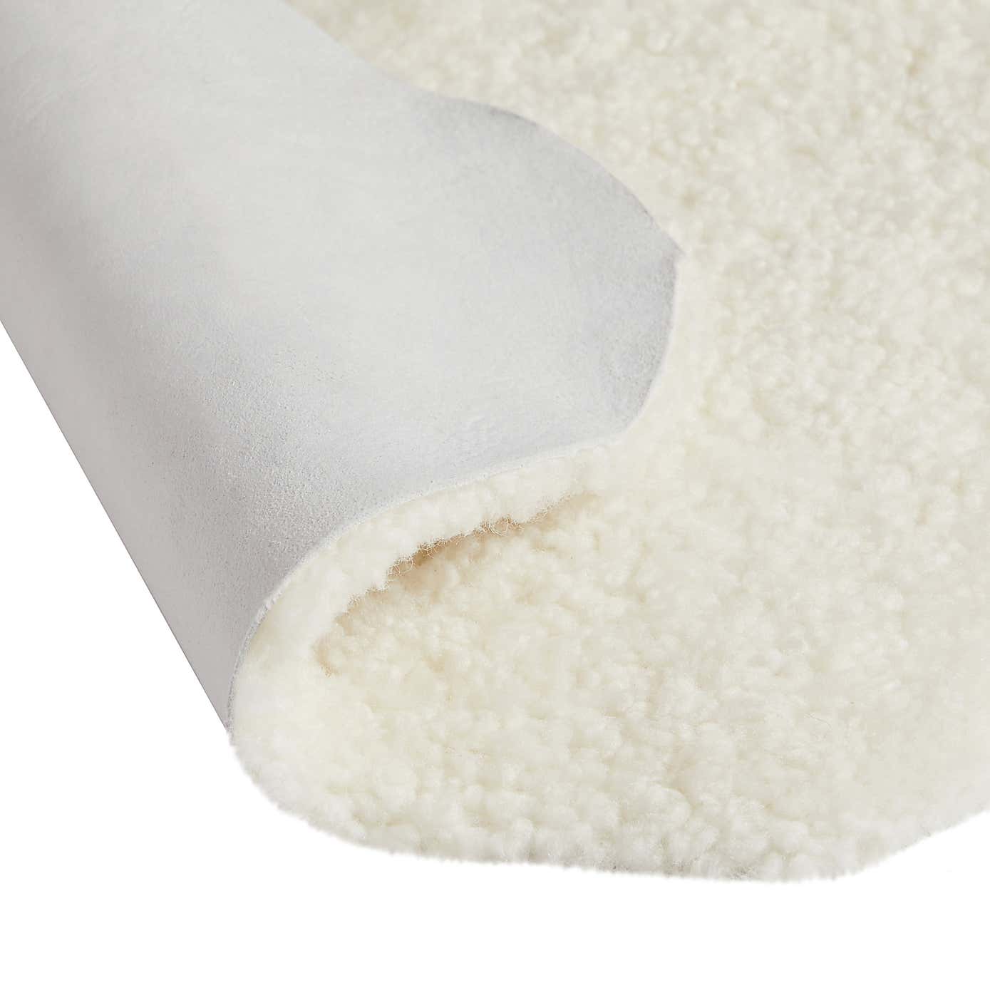 Curly Single Sheepskin Rug