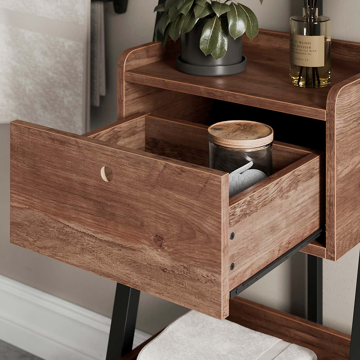 Fulton Bathroom Ladder Shelf, Pine Effect