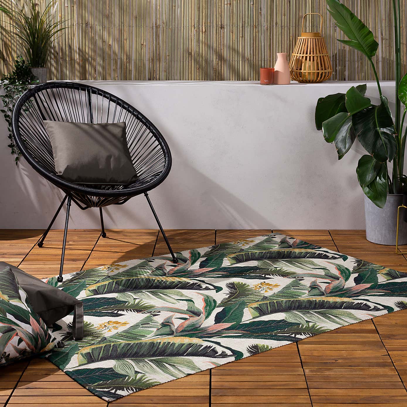 Wylder Tropics Hawaii Washable Indoor Outdoor Rug