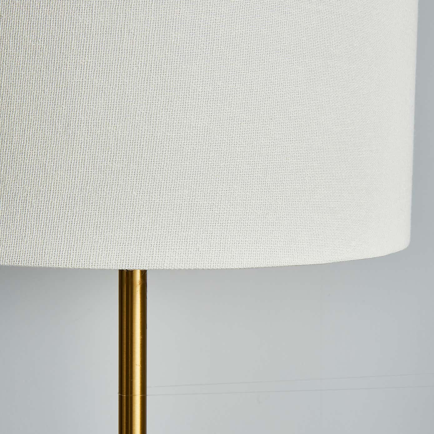 Sole Floor Lamp