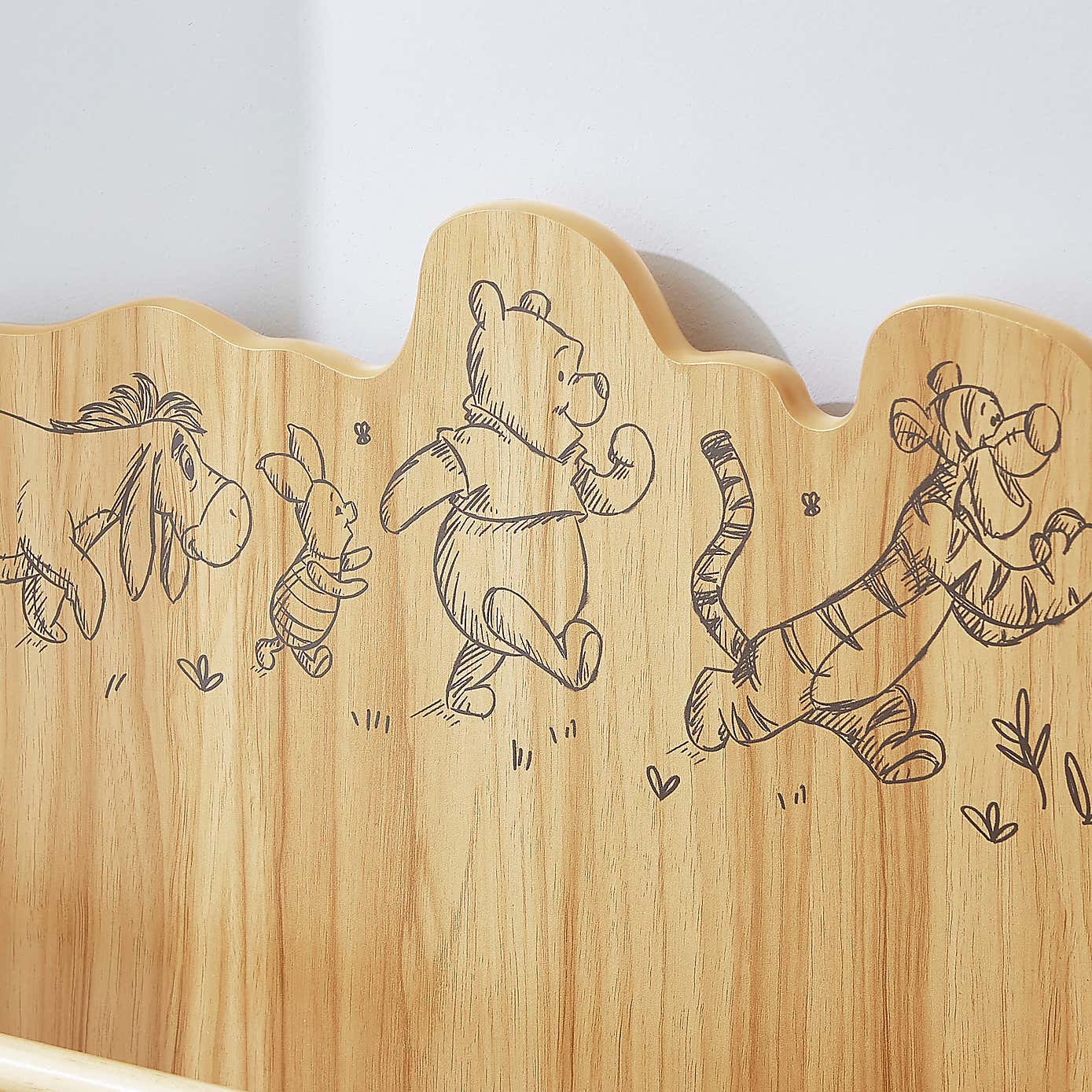 Disney Winnie the Pooh Kids Bookcase