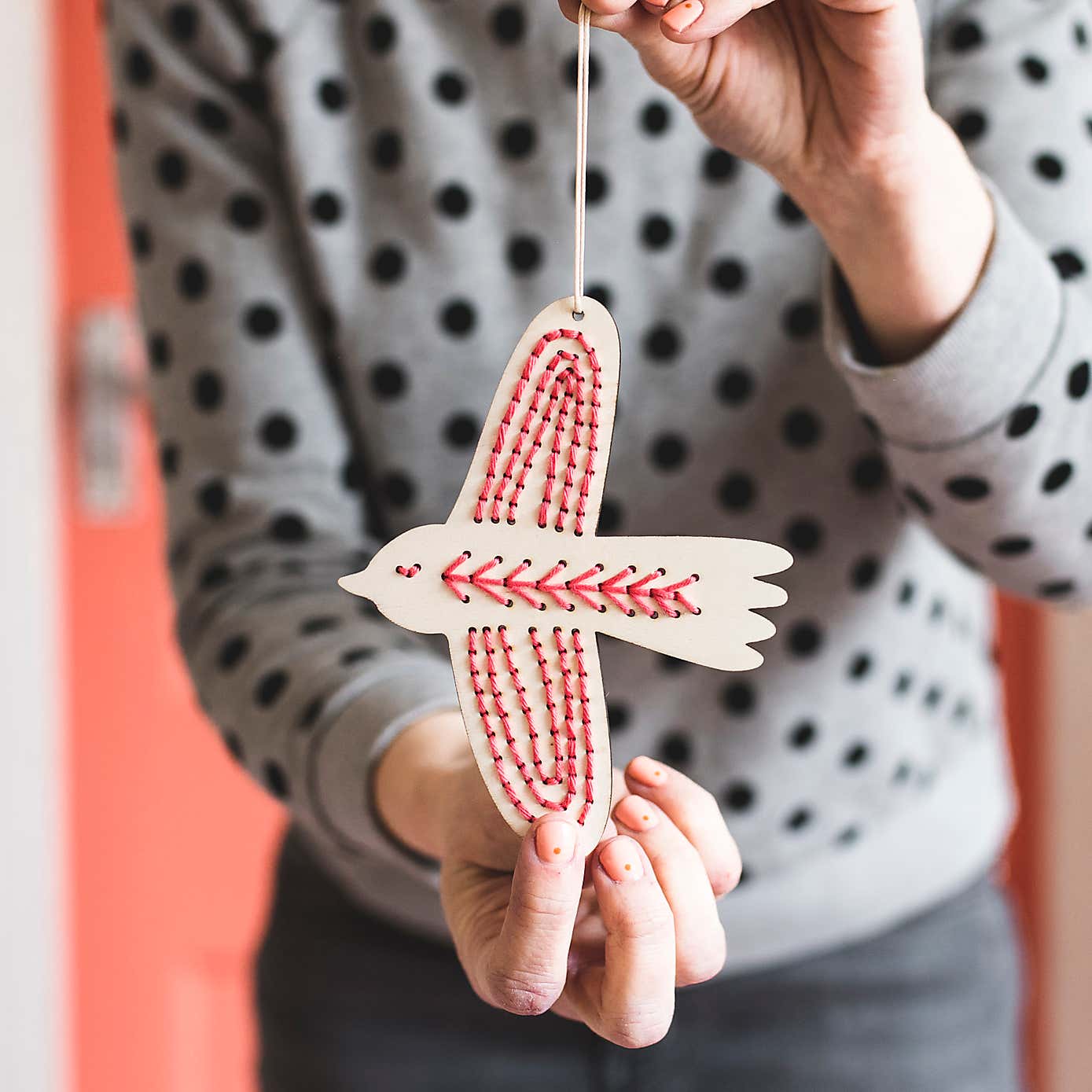 Cotton Clara Bird Embroidery Board Kit