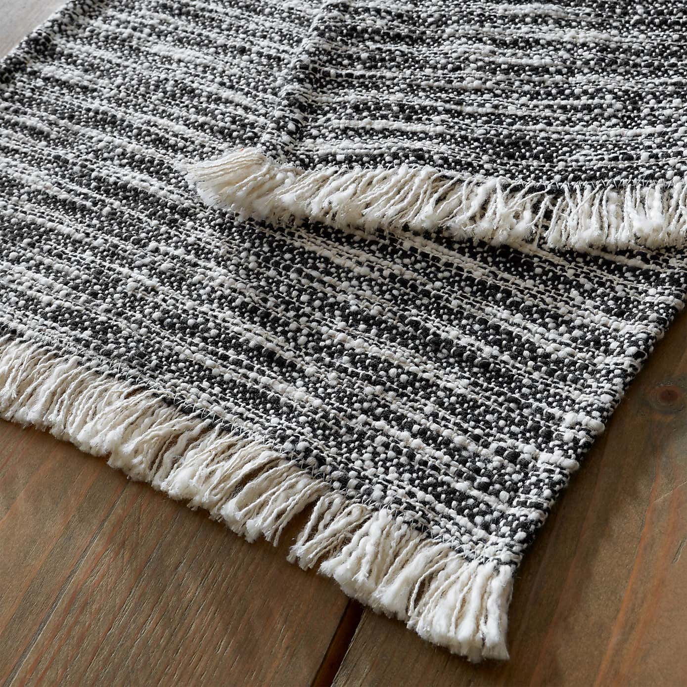 Pineapple Elephant Set of 2 Textured Frayed Placemats