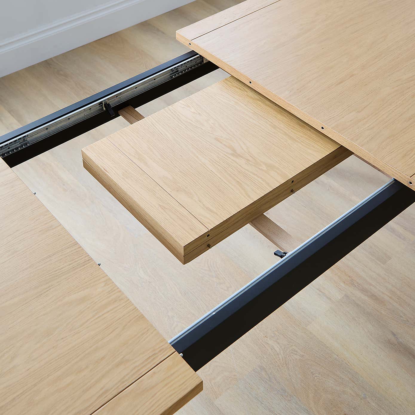 Pip 8-10 Seater Extendable Dining Table