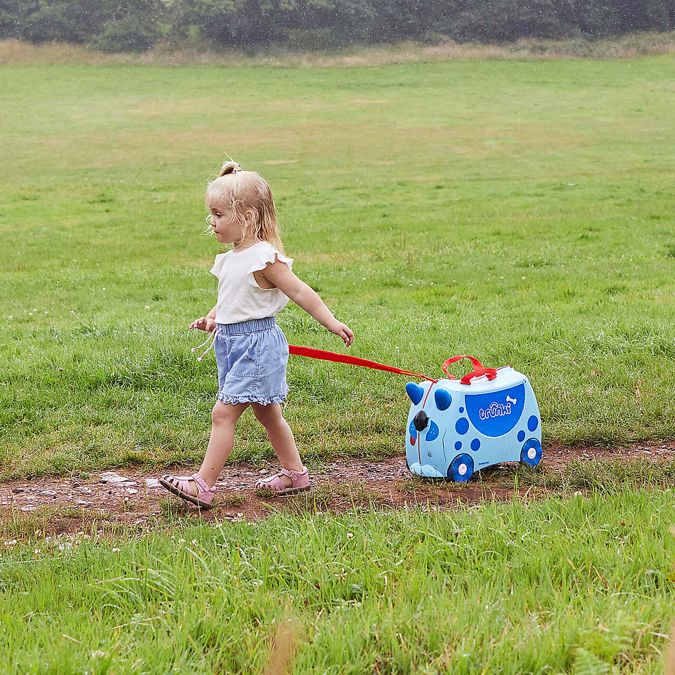 Trunki Dougie the Dog Ride On Suitcase
